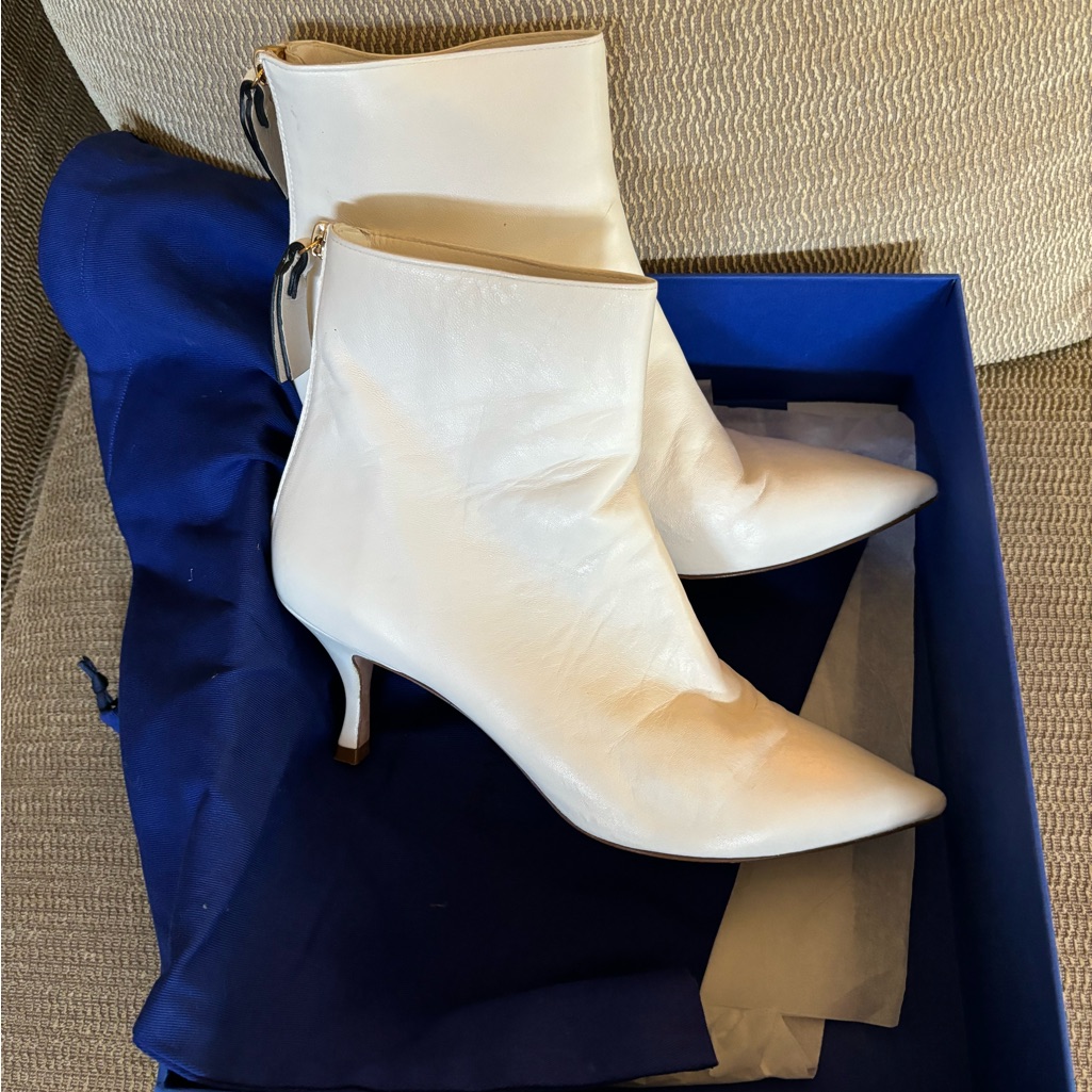 Stuart Weitzman White Leather Ankle Boots Size 8.5